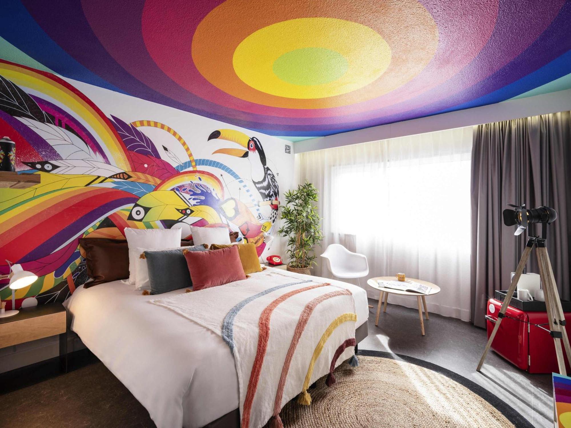 Arty Room